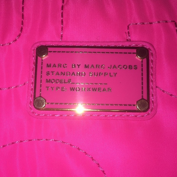 NWT Marc by Marc Jacobs hot pink iPad tablet case - Picture 2 of 8